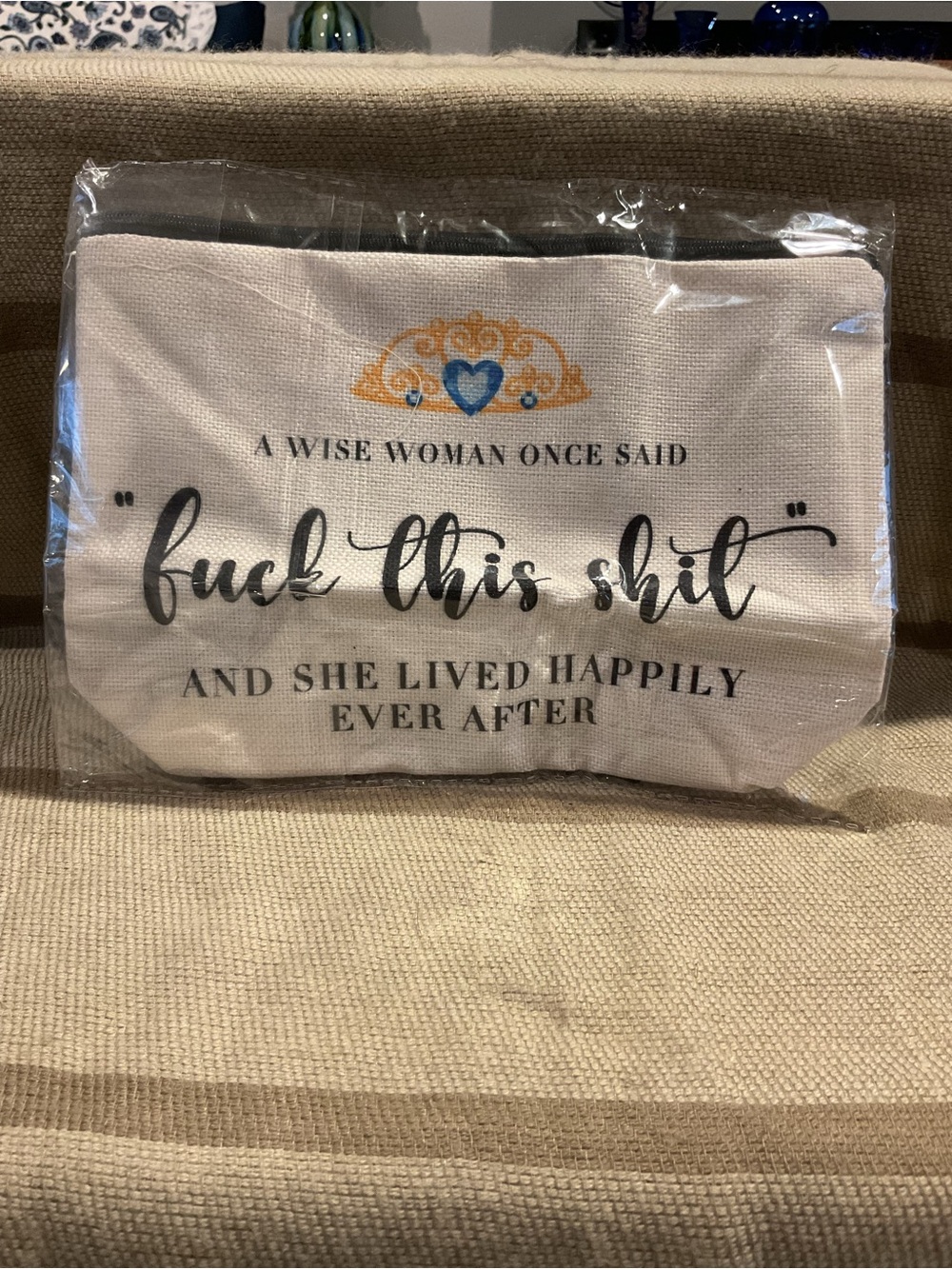 NWT Novelty Graphic Canvas Makeup Bag "A Wise Woman Once Said..." Pouch - Picture 7 of 9